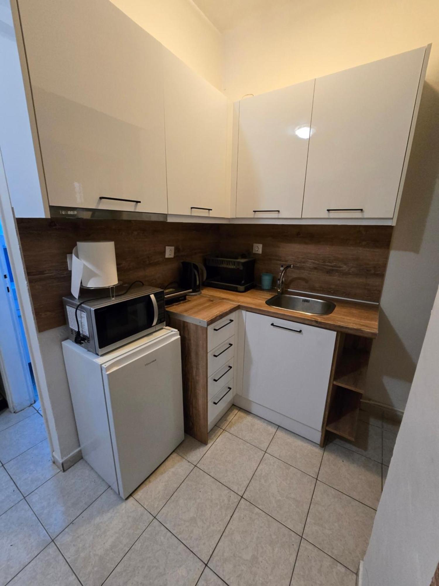 Ds7 Apartment Tesalonika Bagian luar foto